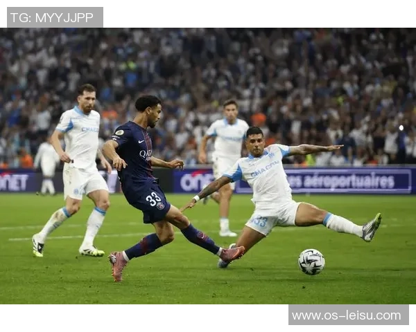 克莱蒙与图卢兹的激烈对决揭示法甲新赛季的竞争格局与球队实力分析 克莱蒙与图卢兹的激烈对决揭示法甲新赛季的竞争格局与球队实力分析