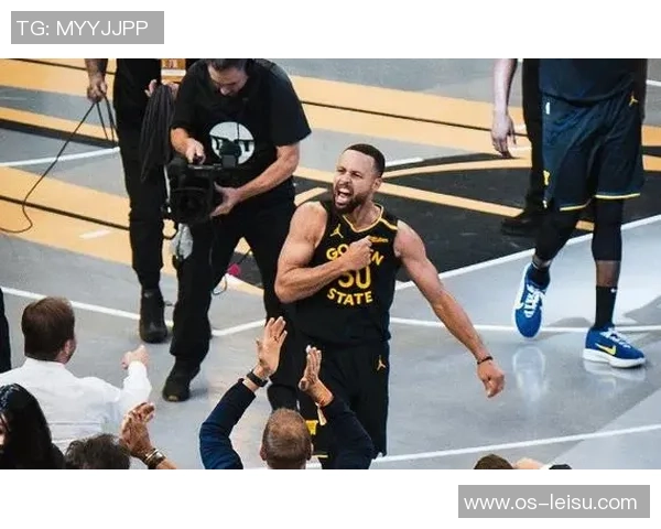 库里三分球总数突破4000大关创造历史新纪录成篮球传奇